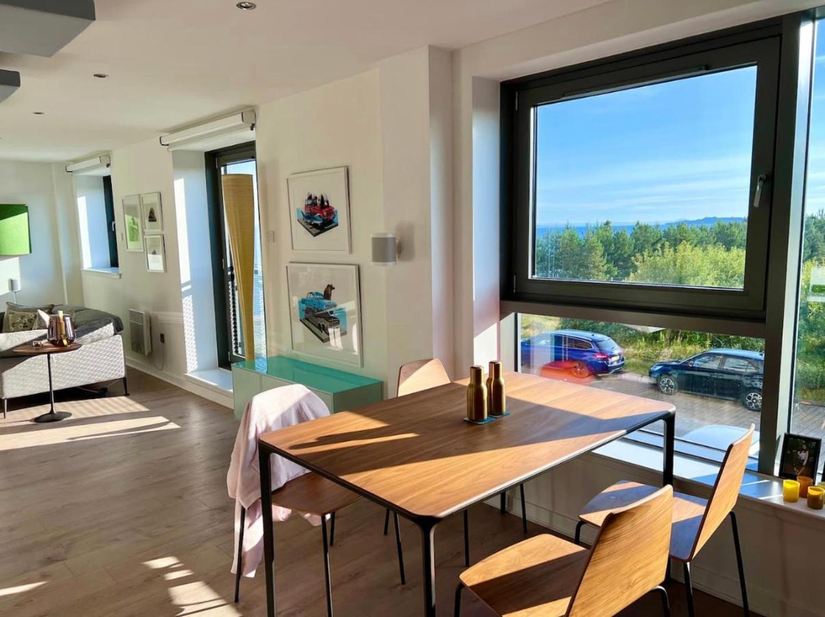 Beautiful Modern Sea-Side Apartment In The City Edynburg Zewnętrze zdjęcie