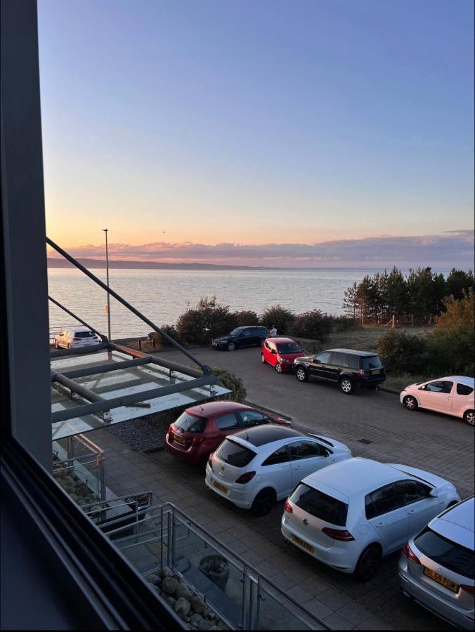 Beautiful Modern Sea-Side Apartment In The City Edynburg Zewnętrze zdjęcie