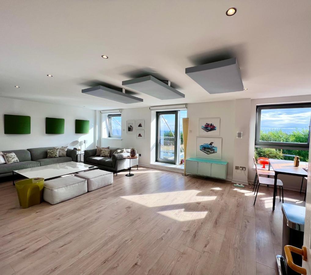 Beautiful Modern Sea-Side Apartment In The City Edynburg Zewnętrze zdjęcie